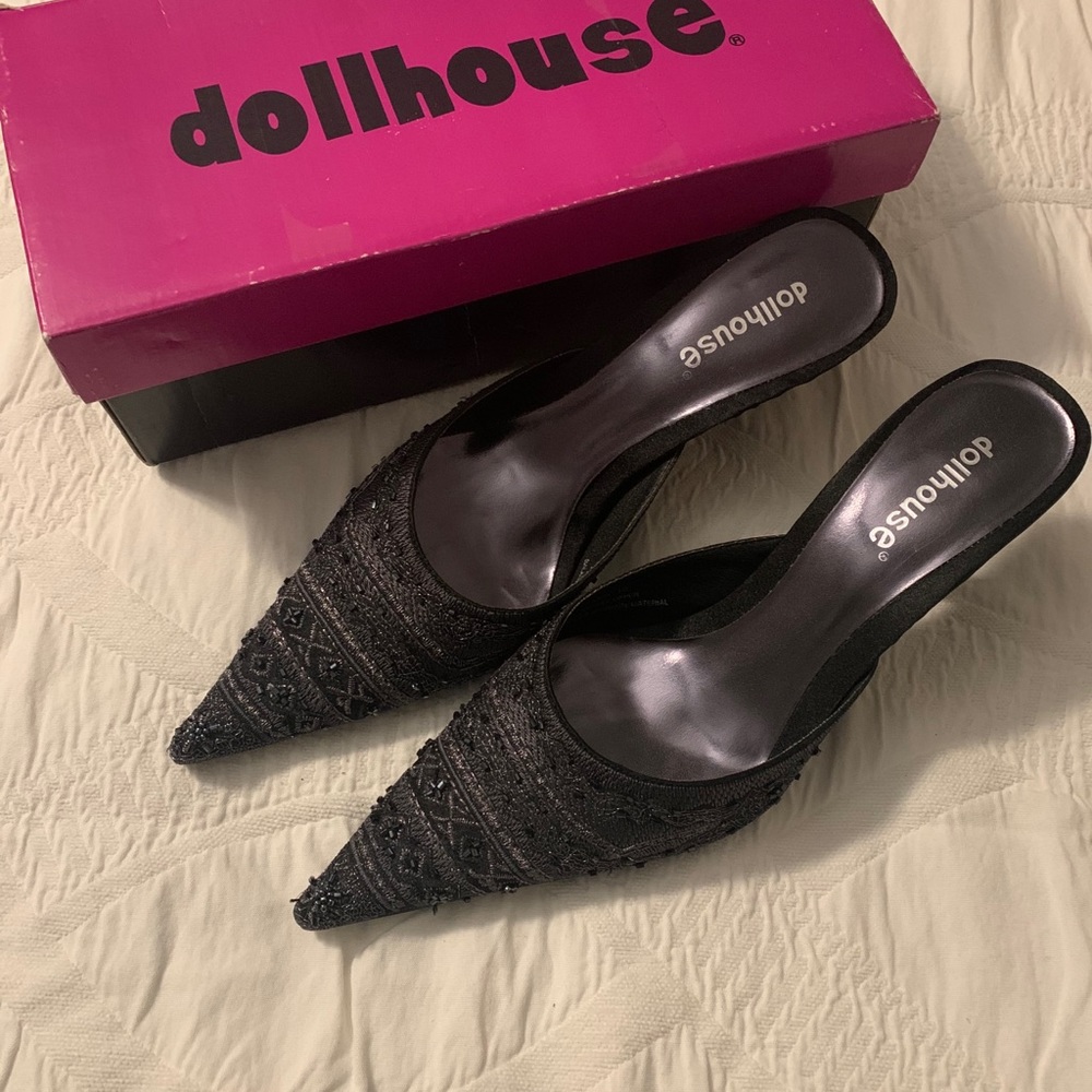 Dollhouse shoes